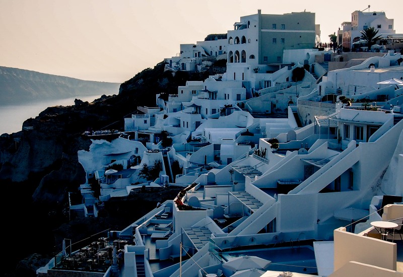 Oia in the shadow